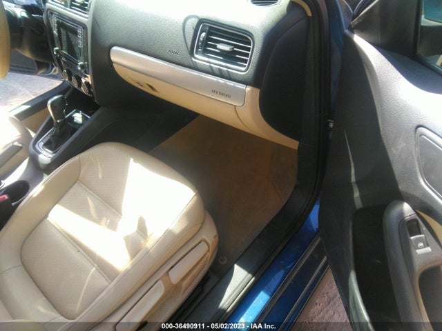 3VW637AJ2GM365429 Volkswagen Jetta Sedan Hybrid Sel Premium