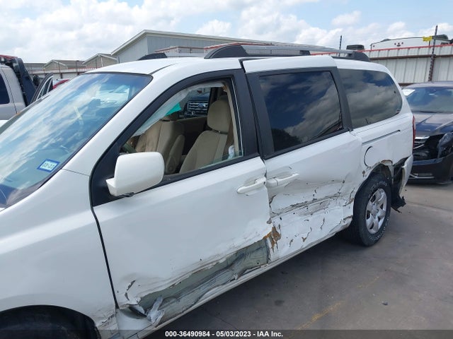 2008 KIA SEDONA LX VIN: KNDMB233086267970