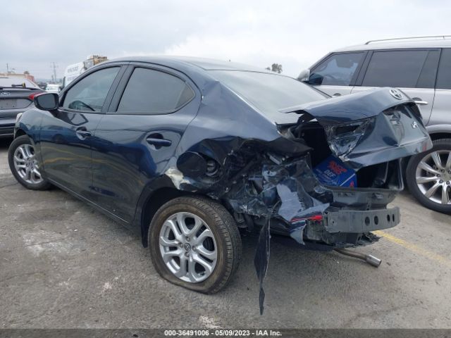 3MYDLBZV4GY127001 Scion IA