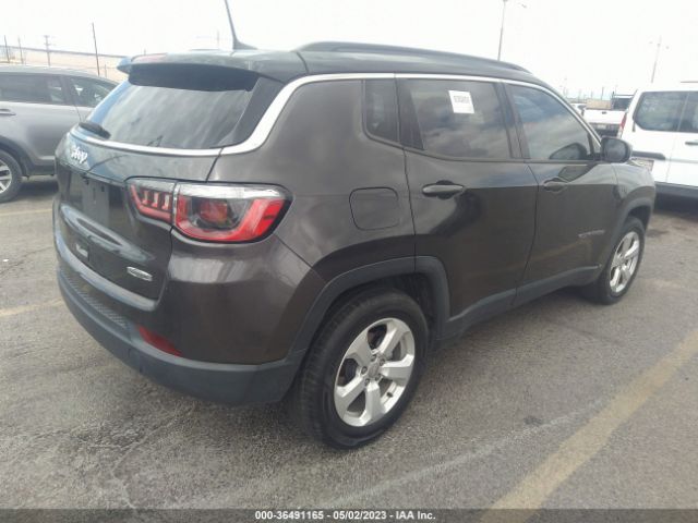 3C4NJCBB3JT140552 Jeep Compass Latitude