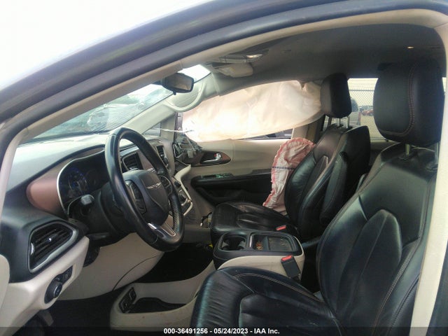 2C4RC1BG1HR809877 Chrysler Pacifica Touring-l
