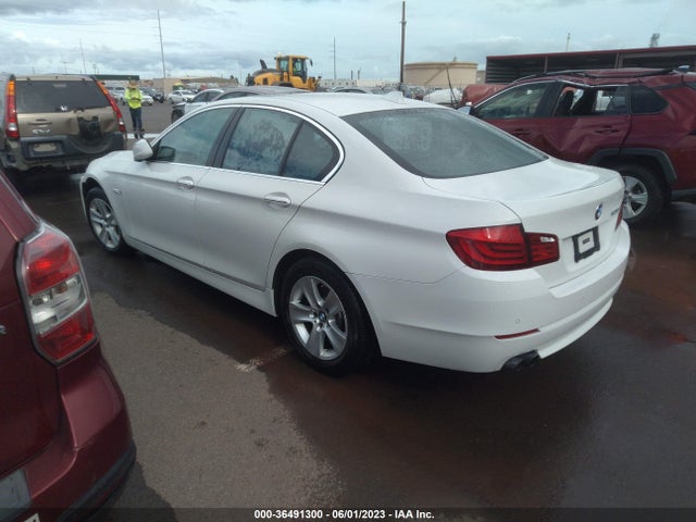 2012 BMW 5 SERIES 528I VIN: WBAXG5C58CDW24766