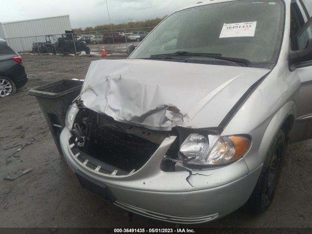 2003 CHRYSLER TOWN & COUNTRY VIN: 2C4GP24R03R322131