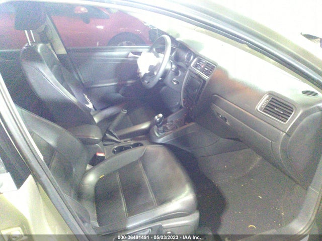 2014 VOLKSWAGEN JETTA SEDAN SE VIN: 3VWD17AJ3EM301698