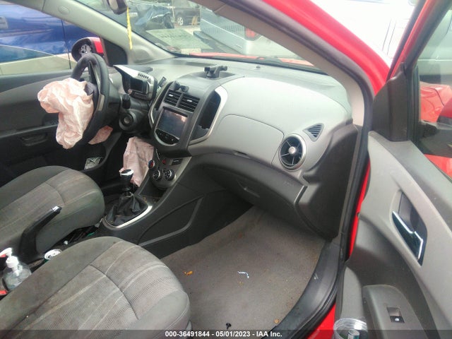 Chevrolet SONIC LT 2016 1G1JD6SB0G4177430 Image 5