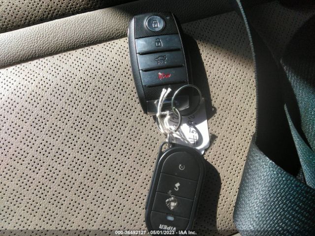 5XXGU4L34HG159355 KIA OPTIMA EX