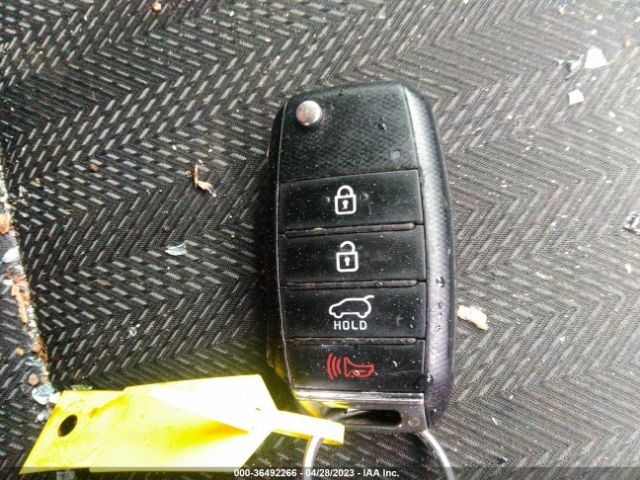 KNDPMCACXK7602833 KIA Sportage Lx