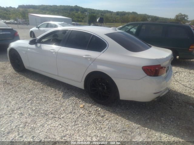 WBA5A5C52FD521923 BMW 5 Series 528i