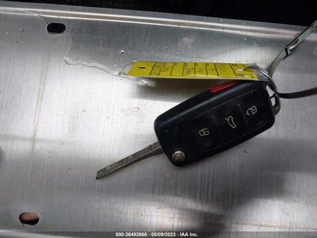 3VWD07AJXFM339689 Volkswagen Jetta Sedan 1.8t Se