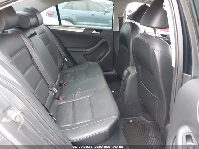 3VWD07AJXFM339689 Volkswagen Jetta Sedan 1.8t Se