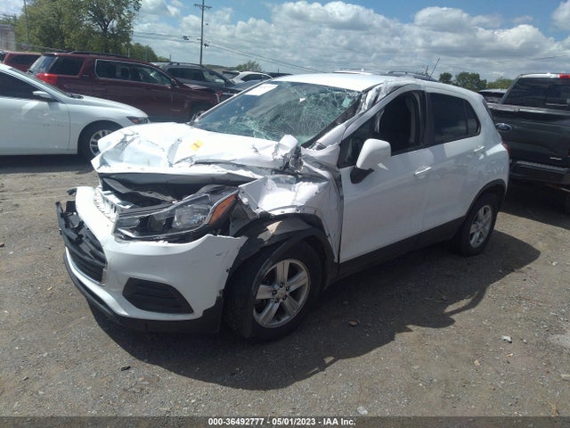 Chevrolet TRAX LS 2020 KL7CJKSBXLB315219 Image 2