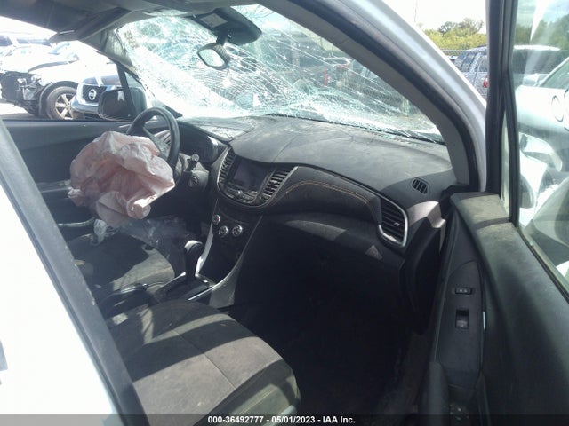 Chevrolet TRAX LS 2020 KL7CJKSBXLB315219 Image 5