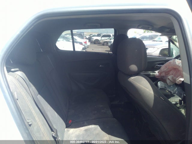 Chevrolet TRAX LS 2020 KL7CJKSBXLB315219 Image 8