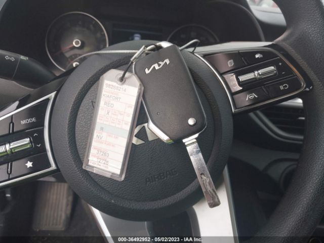 3KPF24AD3NE417107 KIA Forte Lxs