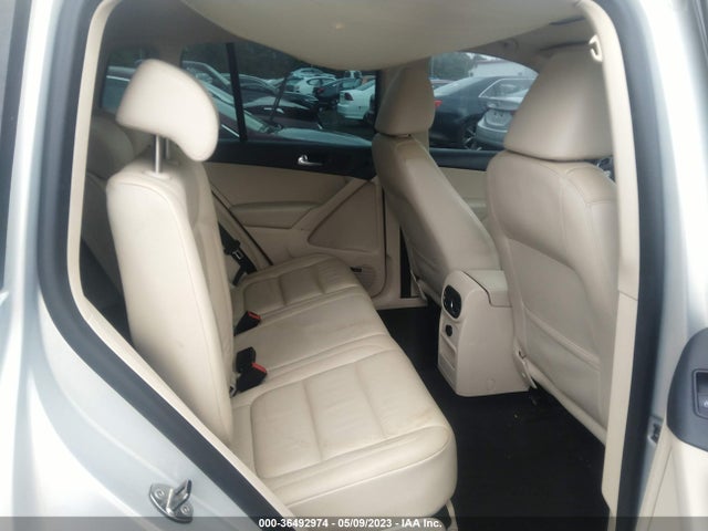 2010 VOLKSWAGEN TIGUAN SEL VIN: WVGAV7AX2AW513707