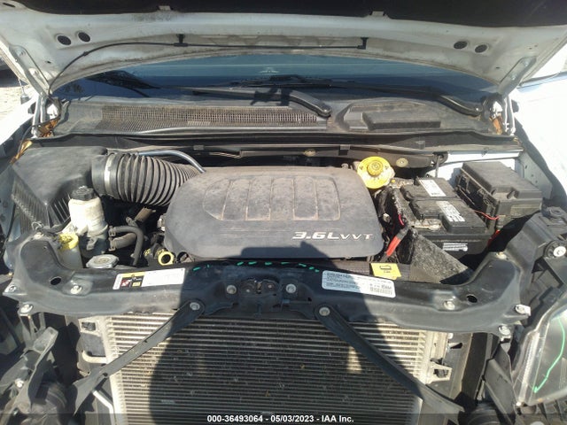 2C4RC1HG8ER336899 Chrysler Town & Country S