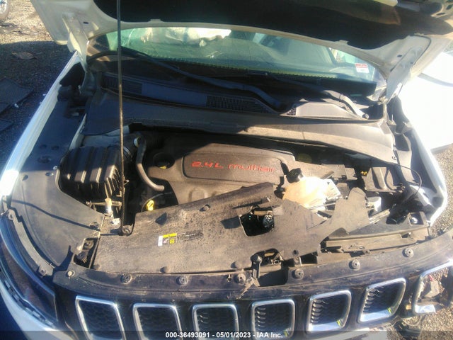 3C4NJDBB7JT485511 Jeep Compass Latitude