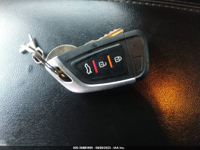 1C3CCCAB8FN644996 Chrysler 200 Limited