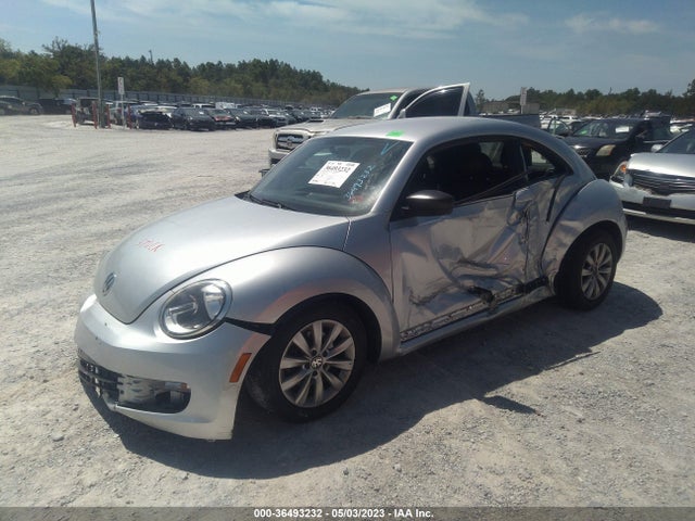 Volkswagen Beetle Coupe 2.5l Entry 2014 3VWFP7AT5EM623333 Image 2