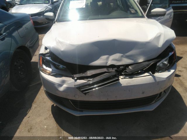 3VW3L7AJ2EM379315 Volkswagen Jetta 2.0l Tdi