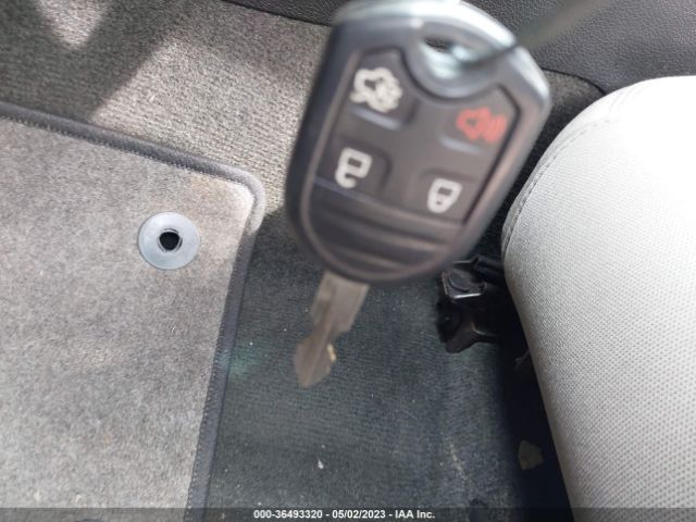1ZVBP8AM2E5240985 Ford Mustang V6