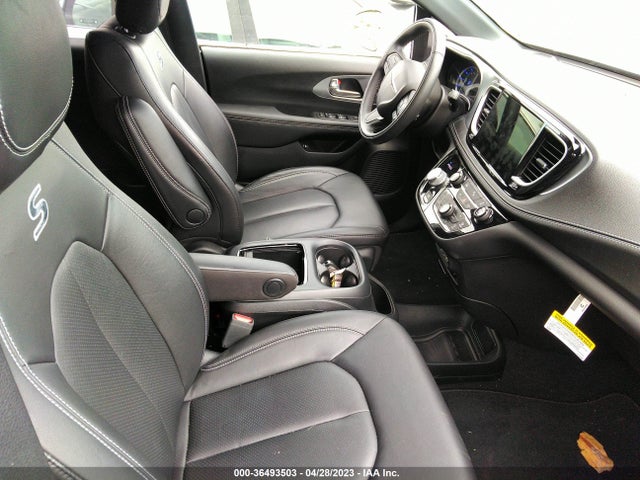 2022 Chrysler Pacifica Hybrid, VIN: 2C4RC1L7XNR127395