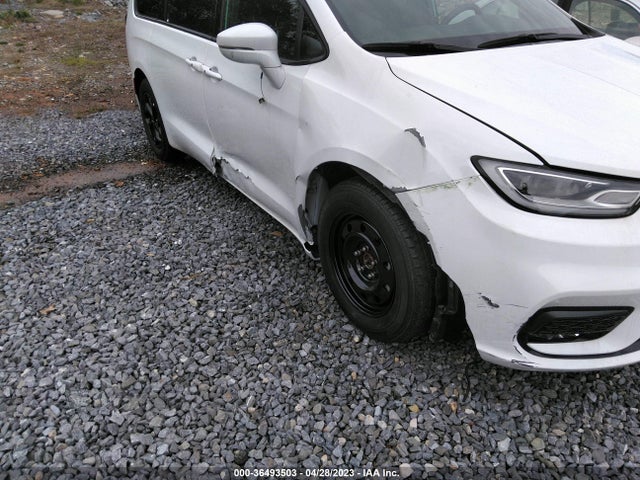 2022 Chrysler Pacifica Hybrid, VIN: 2C4RC1L7XNR127395
