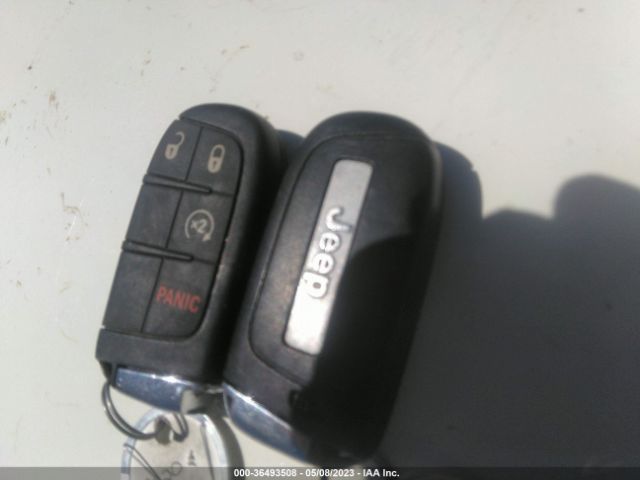 3C4NJDCB8LT122099 Jeep Compass Limited