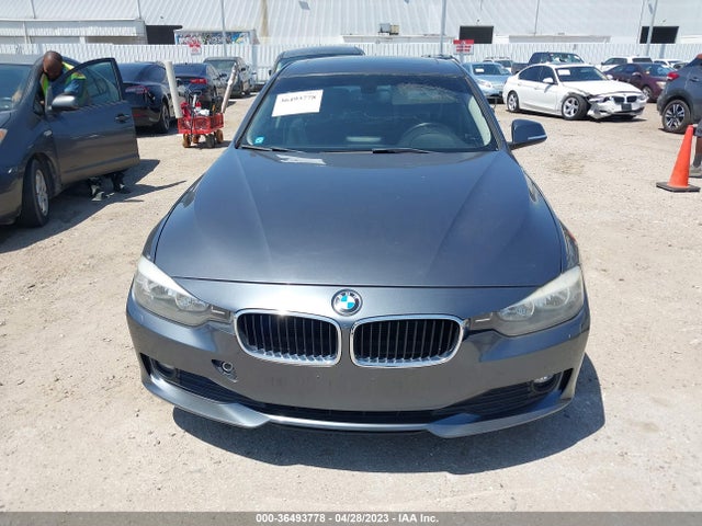 WBA3B1G54FNT01524 BMW 3 Series 320i
