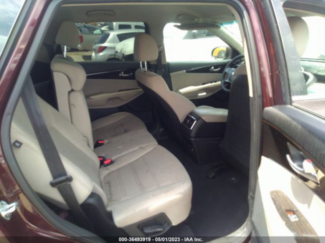 5XYPG4A56KG469585 KIA Sorento Lx V6
