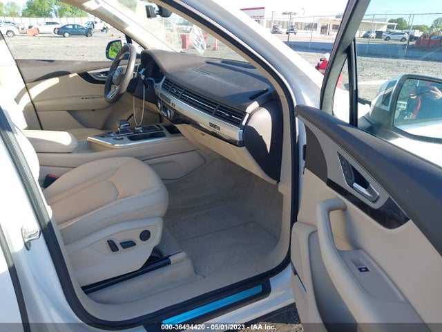 WA1LHAF76KD026334 Audi Q7 Premium Plus