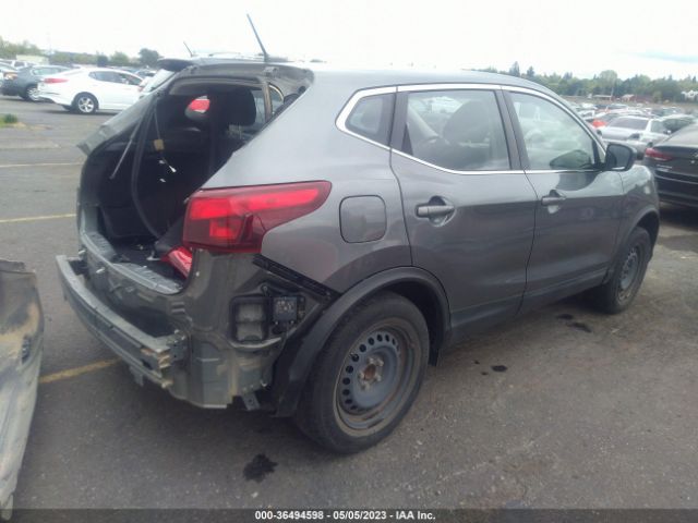 JN1BJ1CP0JW157310 Nissan Rogue Sport S