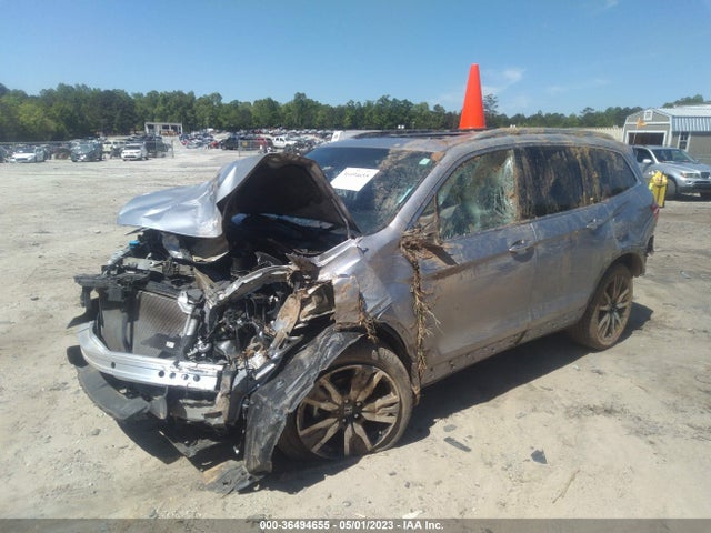 Honda Pilot Touring 8-passenger 2019 5FNYF5H96KB019982 Image 2