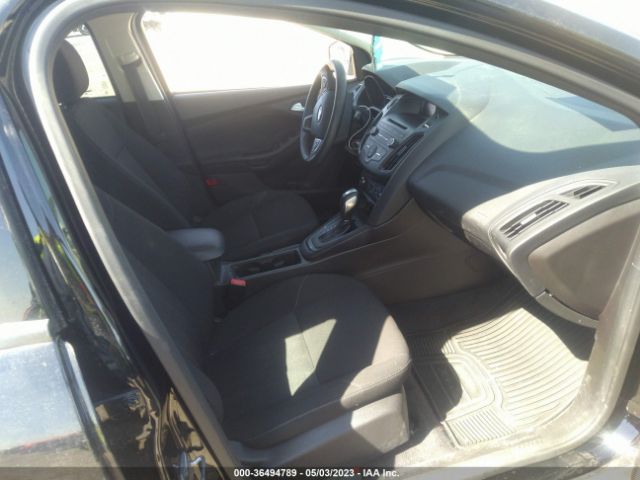 1FADP3K26GL270359 Ford FOCUS SE
