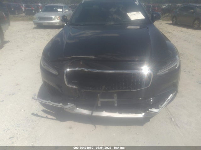 2018 Volvo V90, VIN: YV4102NK6J1020045