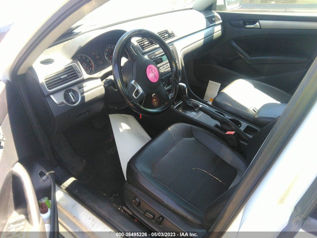 1VWAT7A30FC038944 Volkswagen Passat 1.8t Wolfsburg Ed