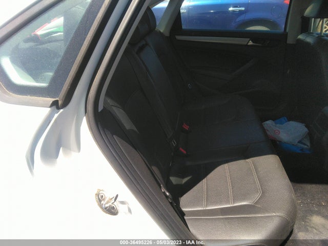 1VWAT7A30FC038944 Volkswagen Passat 1.8t Wolfsburg Ed