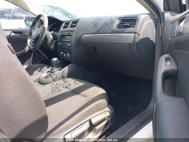 3VWD17AJ3FM244498 Volkswagen Jetta Sedan 1.8t Se