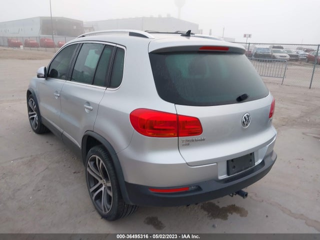 WVGVV7AXXHK022031 Volkswagen Tiguan Sel