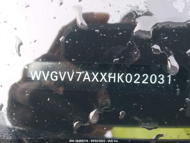 WVGVV7AXXHK022031 Volkswagen Tiguan Sel