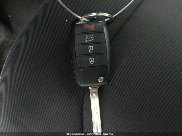 KNDJP3A5XK7001856 KIA SOUL +