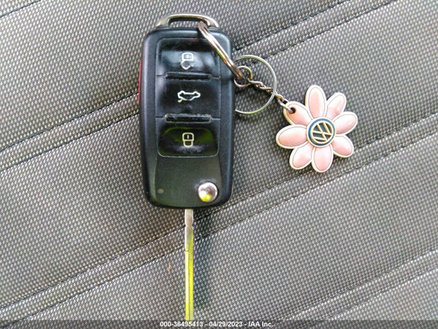 2016 Volkswagen Beetle, VIN: 3VWS07AT2GM622954