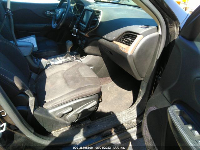 1C4PJMCS1HW506347 Jeep Cherokee Latitude