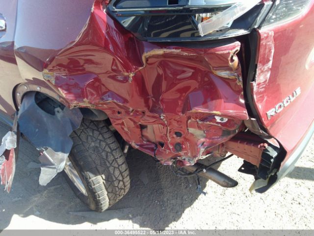 5N1AT2MV8JC719215 Nissan ROGUE S/SV/SL