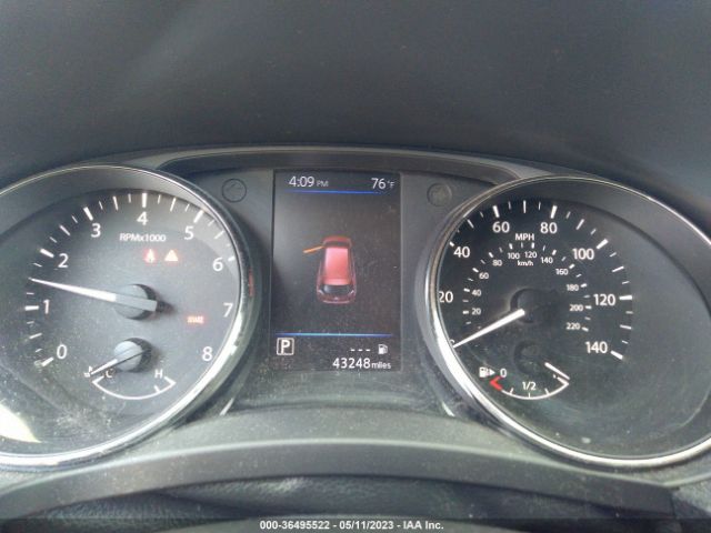 5N1AT2MV8JC719215 Nissan ROGUE S/SV/SL