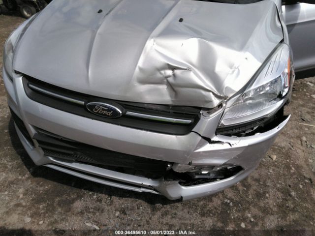 1FMCU9GX7EUA86122 Ford ESCAPE SE