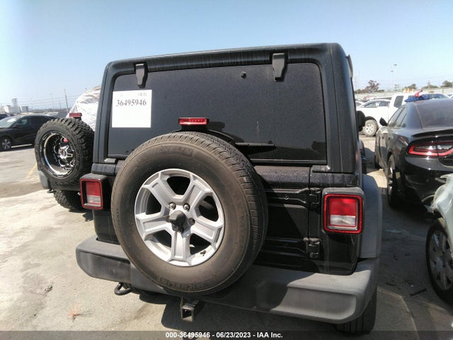 1C4HJXDG0JW234184 Jeep Wrangler Unlimited Sport S