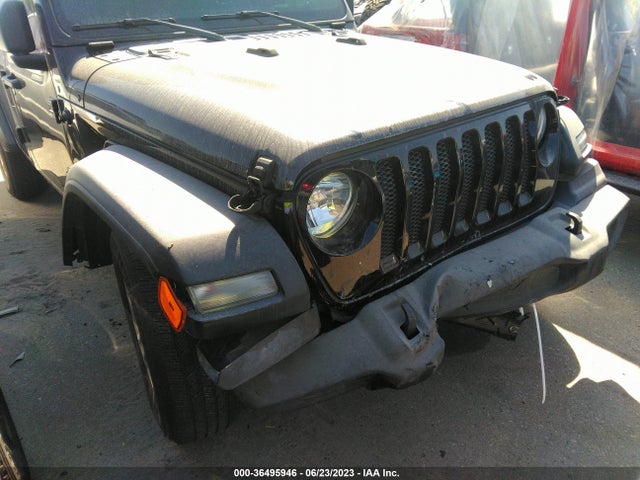 1C4HJXDG0JW234184 Jeep Wrangler Unlimited Sport S