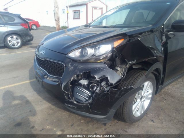KNDPMCAC9J7378694 KIA Sportage Lx