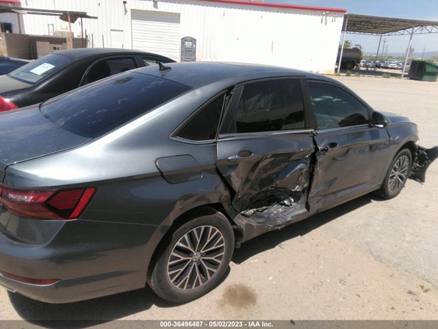 3VWE57BU3KM249387 Volkswagen JETTA SEL